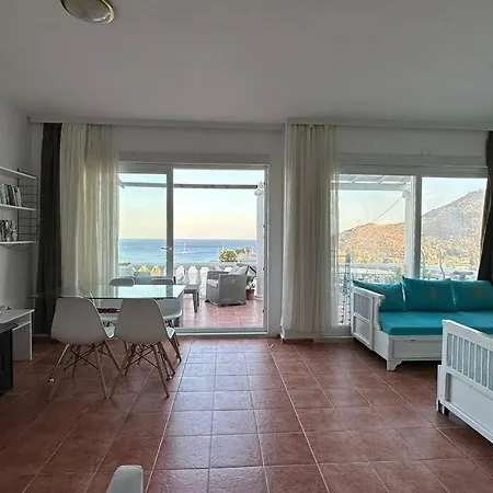 Bodrum, Akyarlar Karaincir Manzarili 1+1 Genis Bodrum